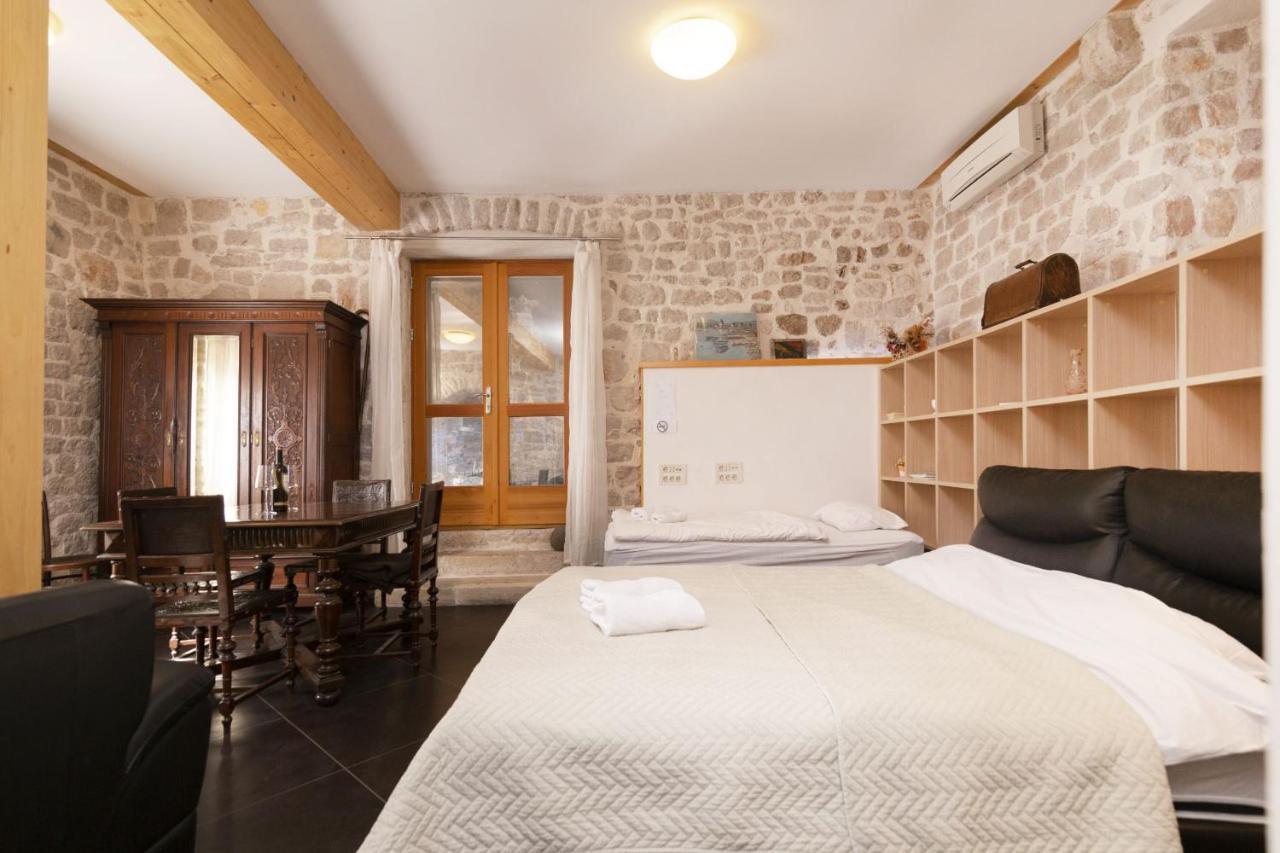 Galera Šibenik Exterior foto