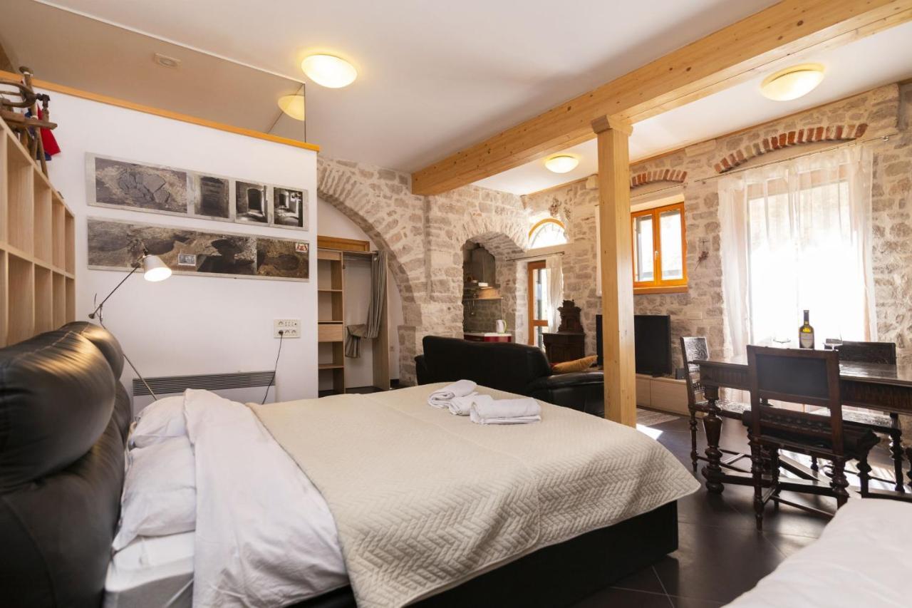 Galera Šibenik Exterior foto
