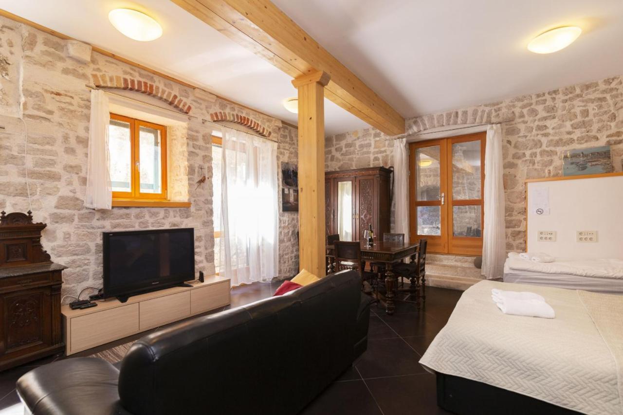 Galera Šibenik Exterior foto