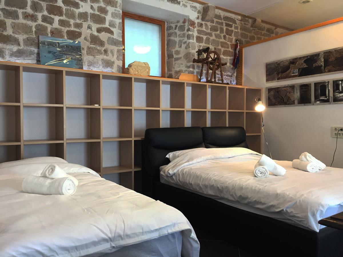 Galera Šibenik Exterior foto
